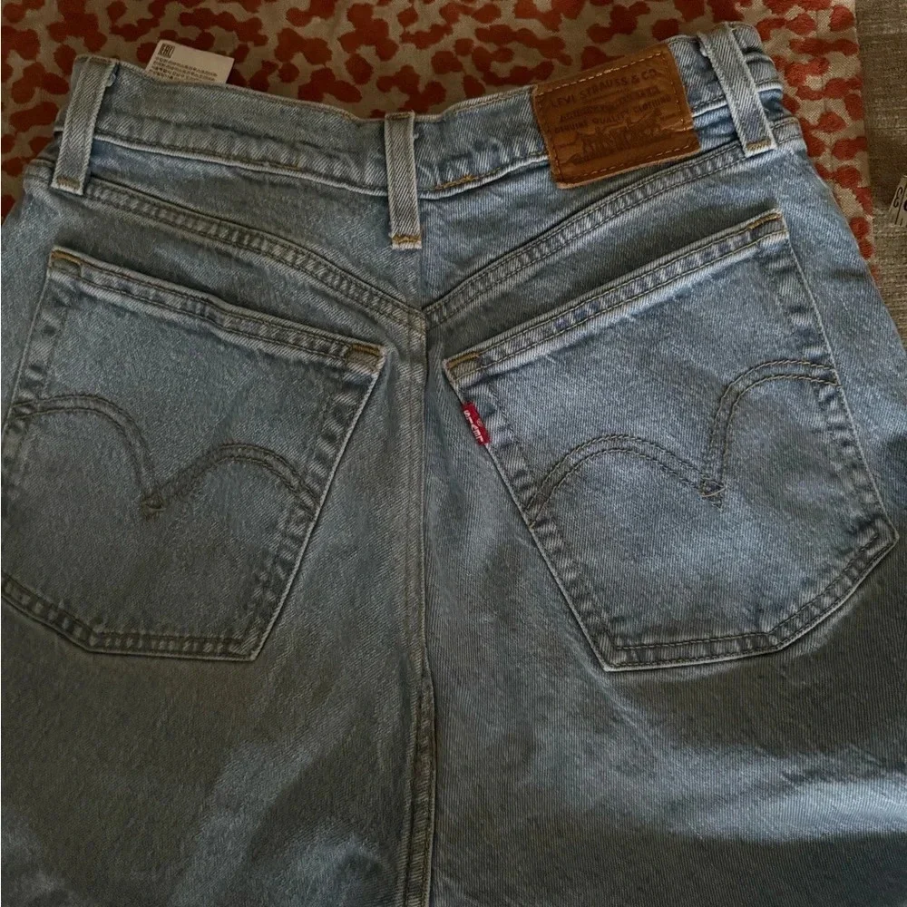 Levis universally flattering